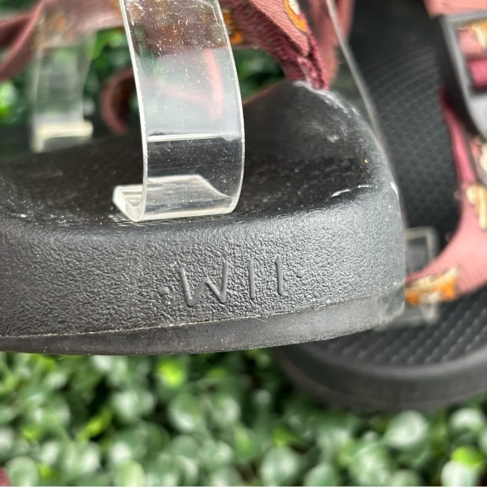 Chaco classic hiking